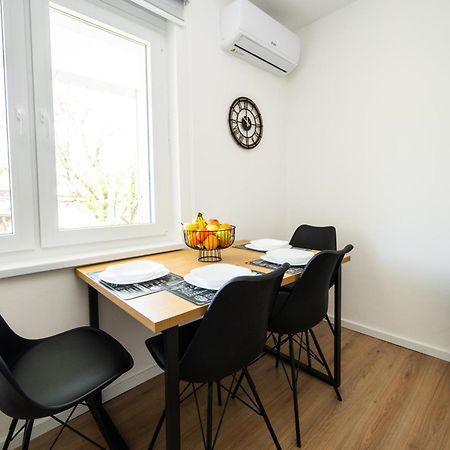 סראייבו Bright 2Bdr Apartment With Balcony - Free Parking מראה חיצוני תמונה