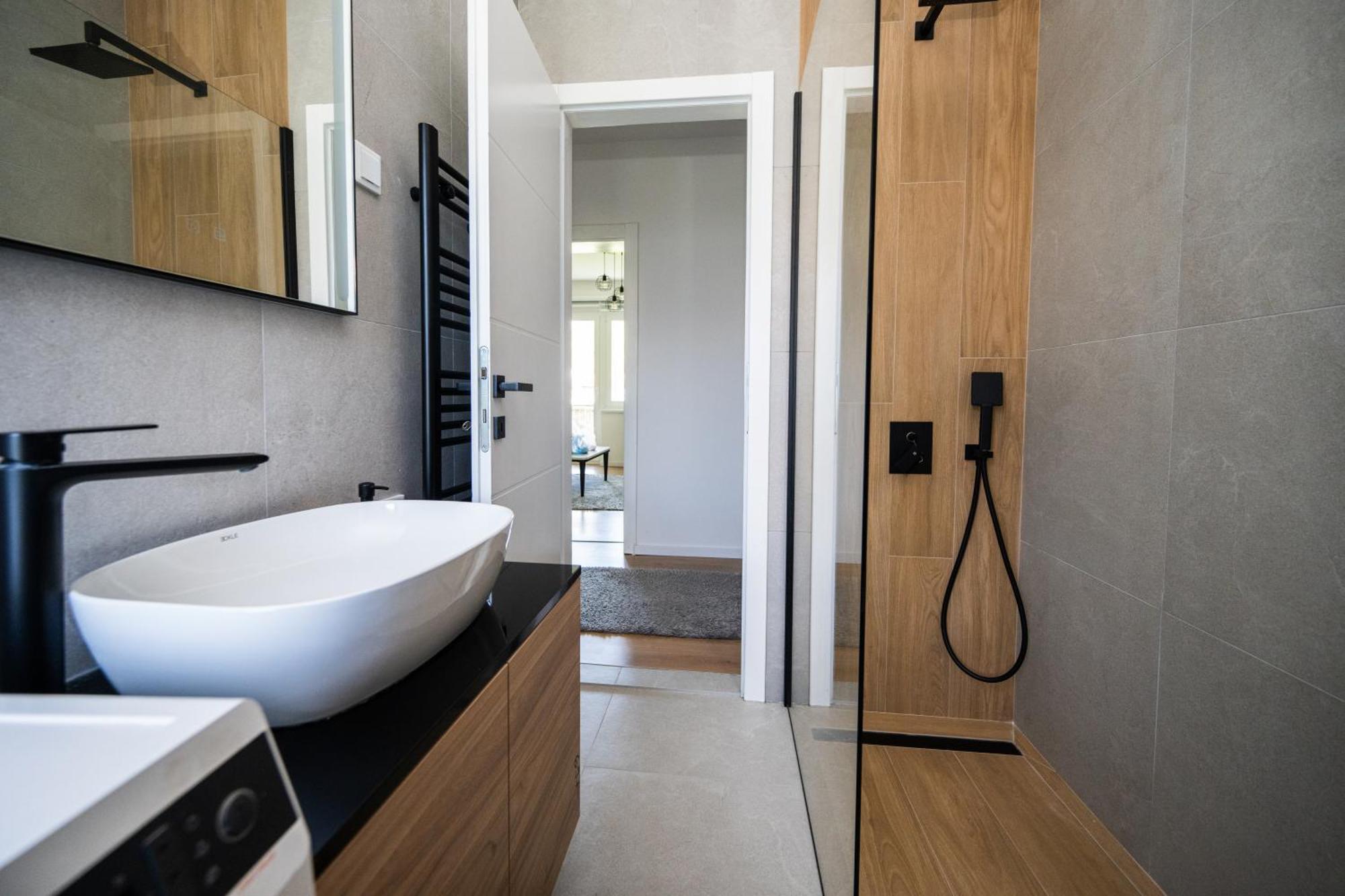 סראייבו Bright 2Bdr Apartment With Balcony - Free Parking מראה חיצוני תמונה