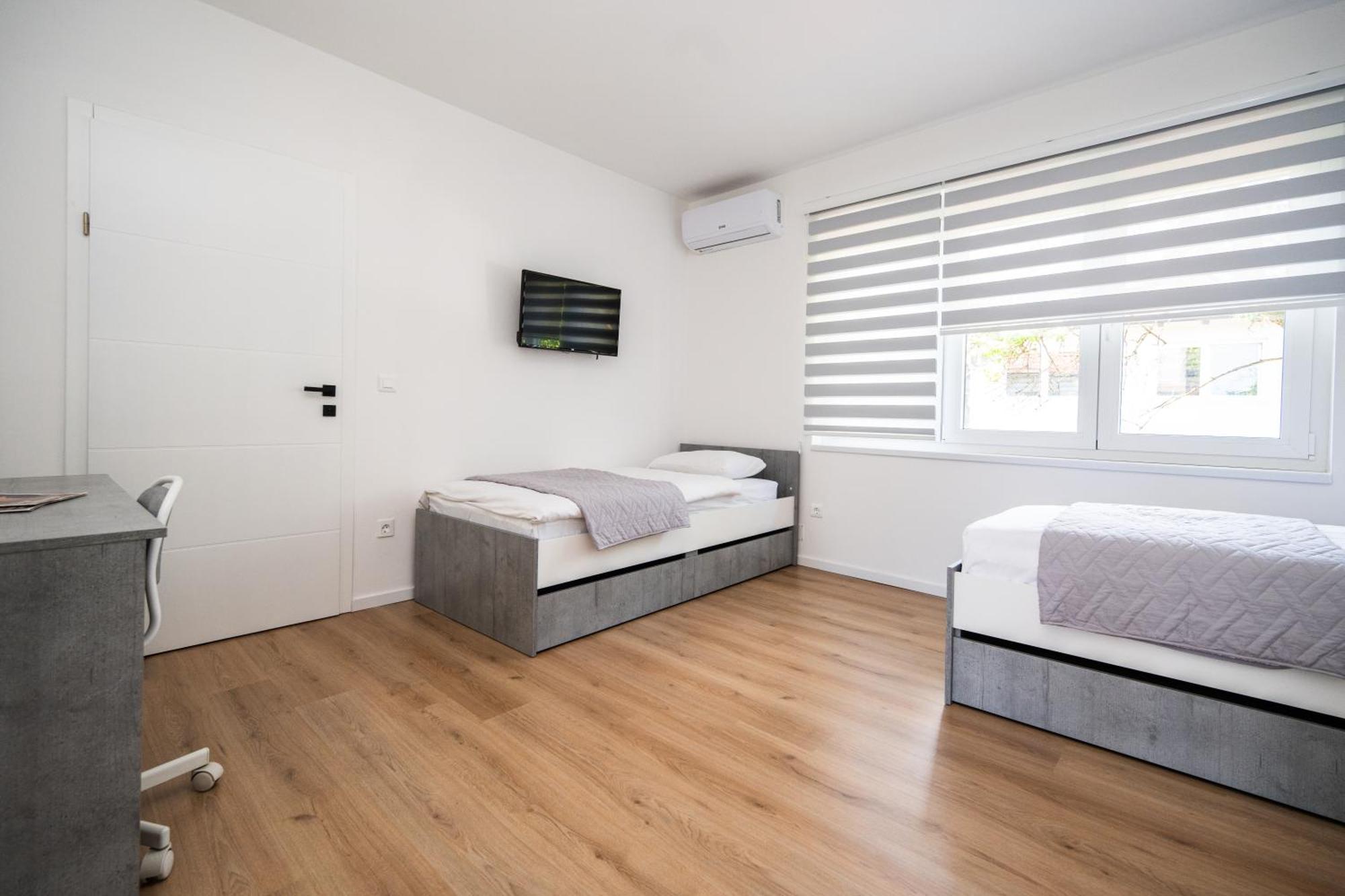 סראייבו Bright 2Bdr Apartment With Balcony - Free Parking מראה חיצוני תמונה